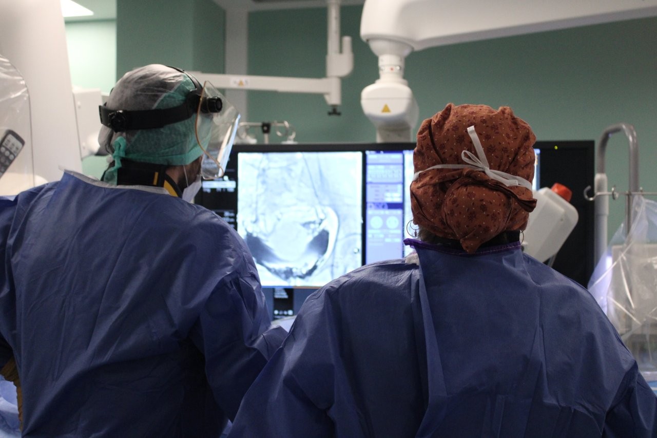 Médecins du CHBA au bloc de radiologie interventionnelle